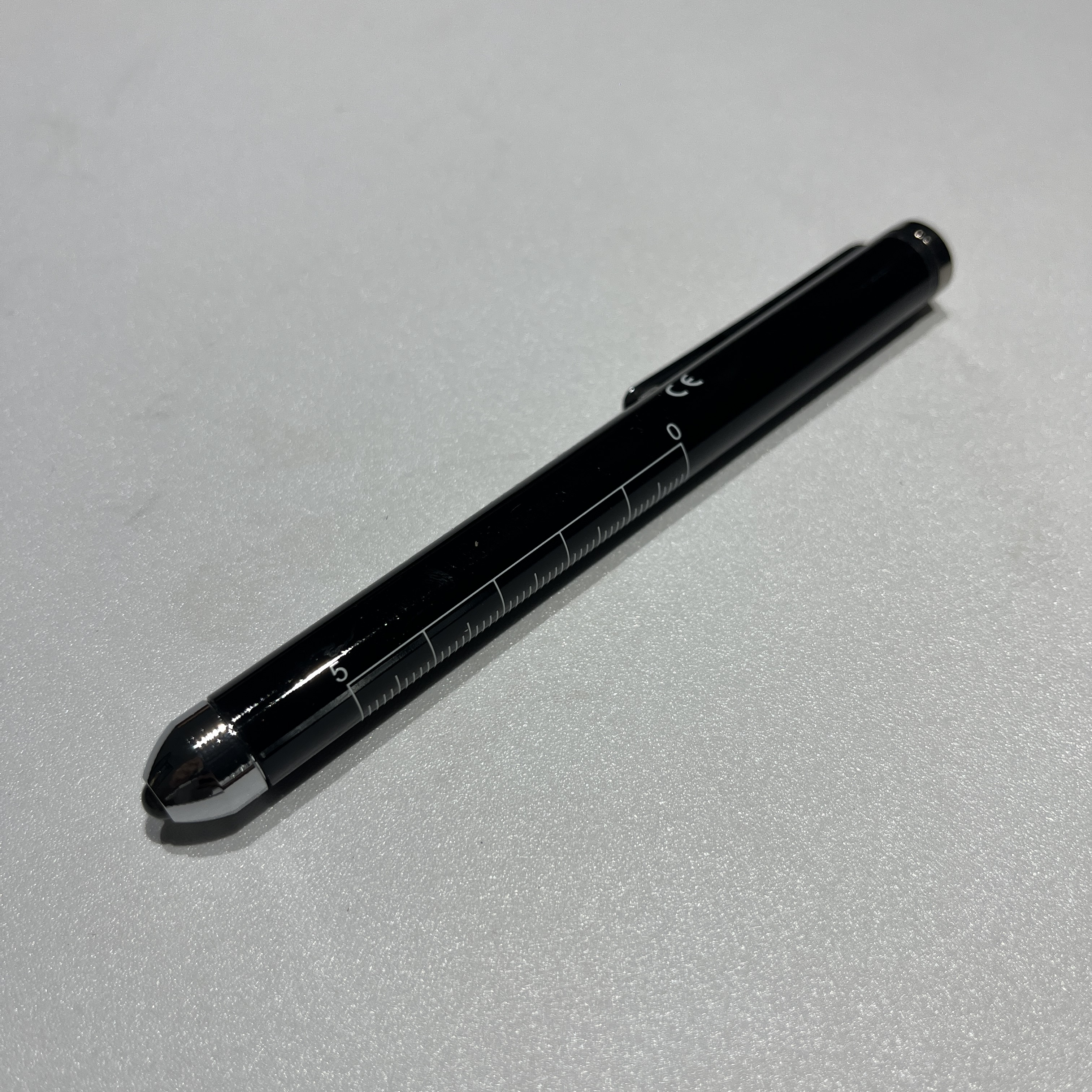 SW-PL50 Mini Aluminum Alloy Pen Yellow White Light Nurse LED Penlight Reusable Pupil Gauge Portable Mini Flashlight Examination